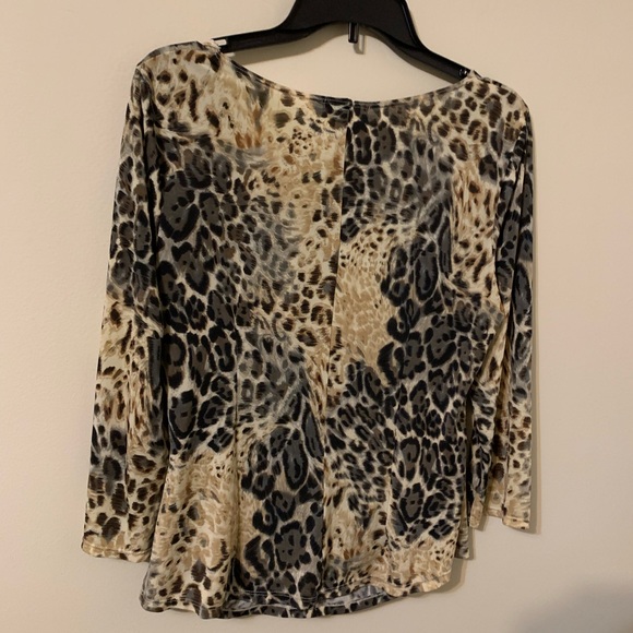 KAYLE HOPE Leopard Print Top, size Medium - Picture 12 of 12